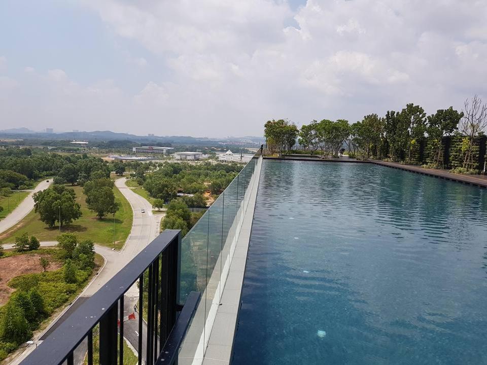 Апартаменти Mycozysoho With Excellent Swimming Pool View Кіберджая Екстер'єр фото